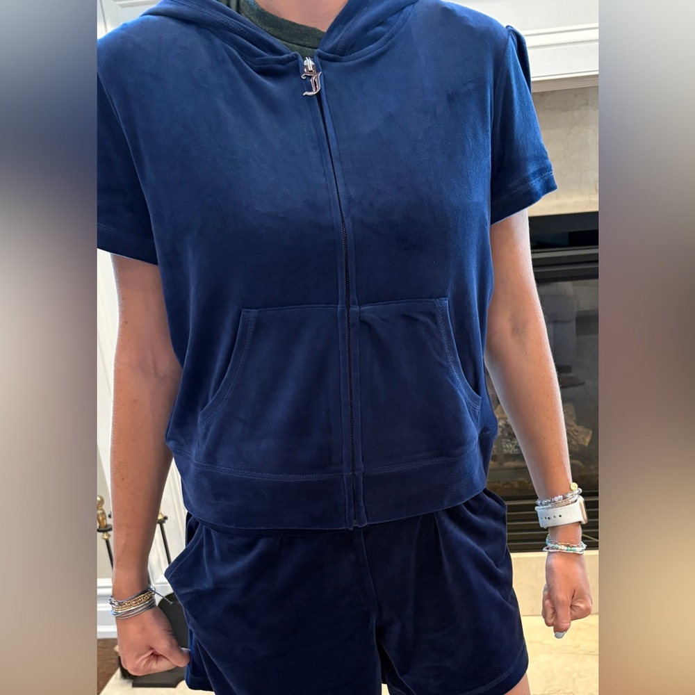 Juicy Velour Hoodie & Shorts Set - Picture 2 of 4